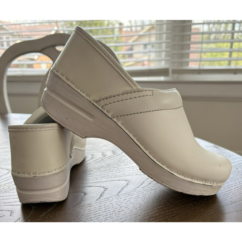 Dansko Professional White Leather Box Clog Nursing Shoes Hospital Gear | 39 - Picture 5 of 11